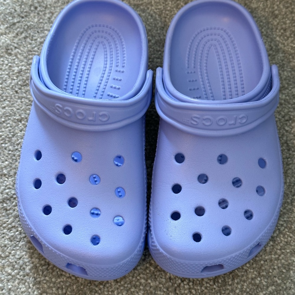 Lavender crocs